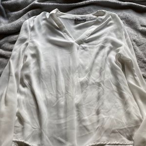 White V neck blouson
